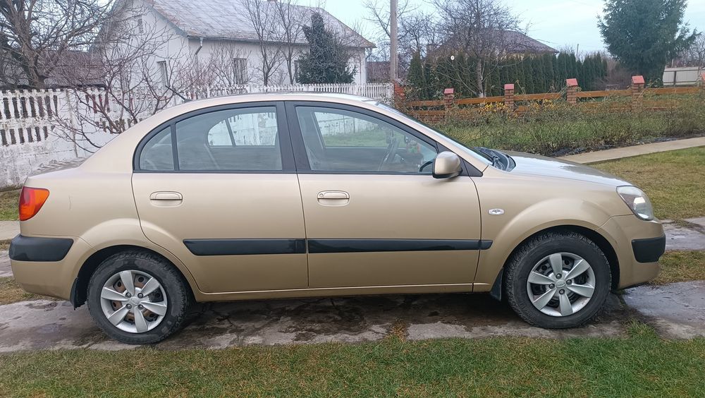 Легкове авто КІА РІО