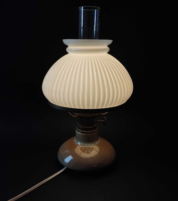 Lampka na podstawie Mirostowice - stan idealny