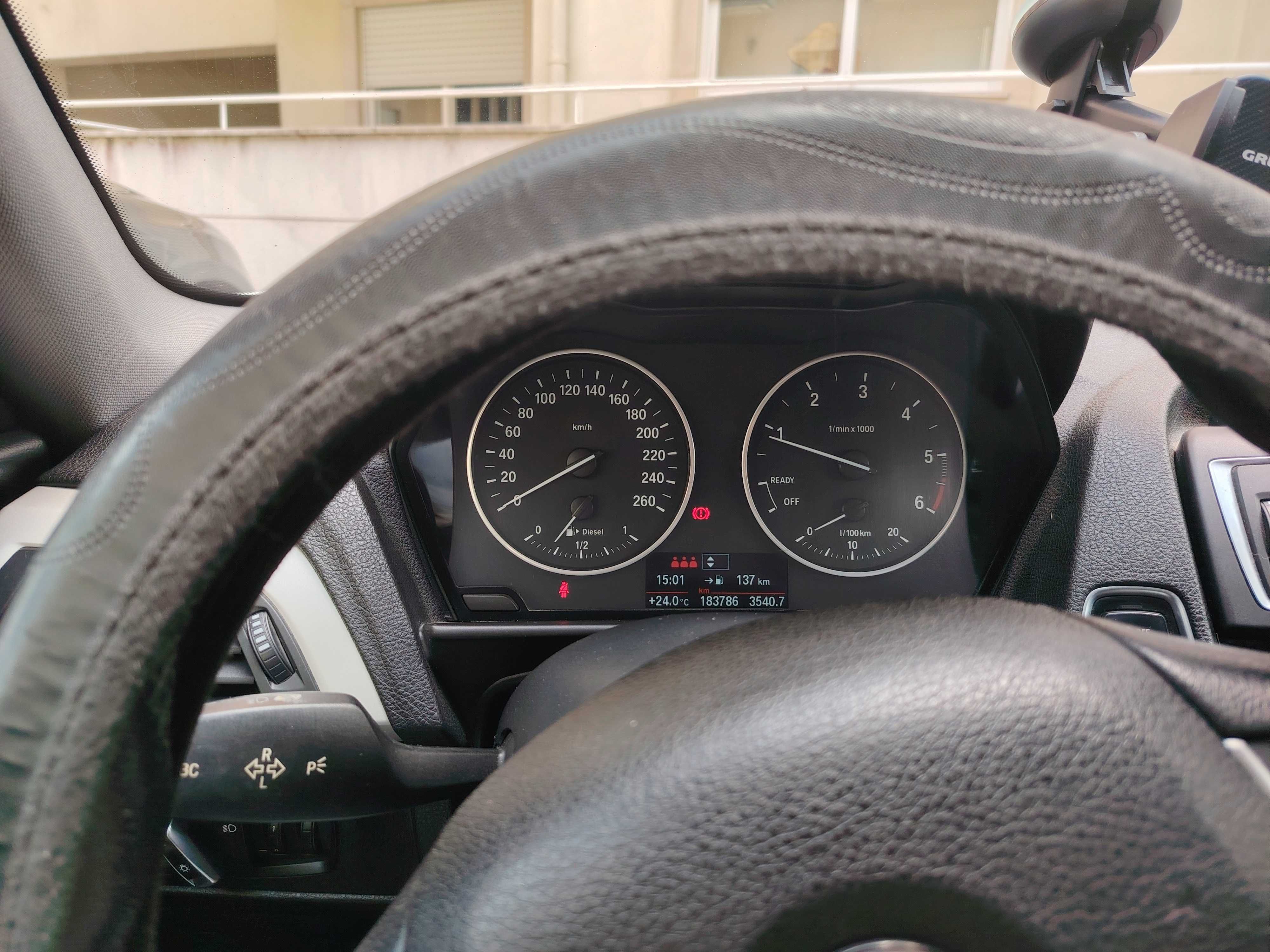 BMW série 1, em bom estado
