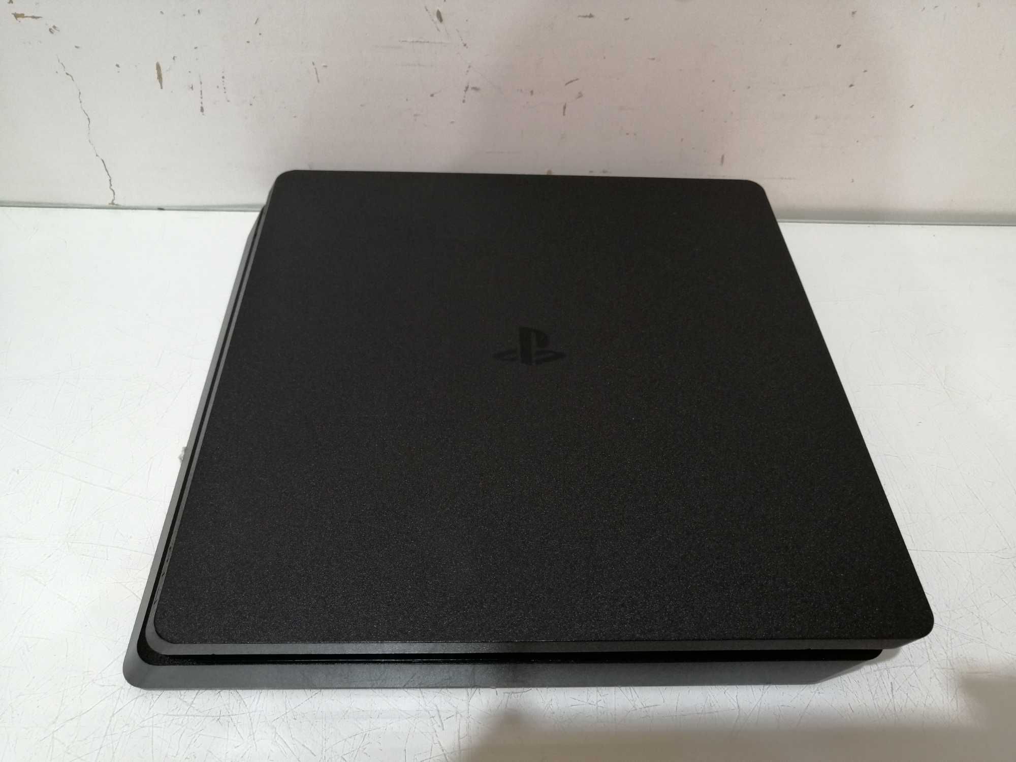 Konsola PlayStation PS4 SLIM 1 TB + PAD + OKABLOWANIE