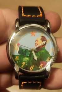 Chiński zegarek nakręcany z dyktatorem.