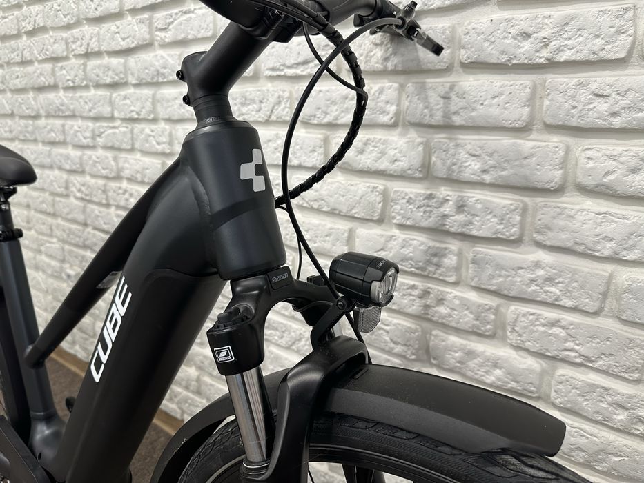 Rower elektryczny Cube touring one Bosch smart