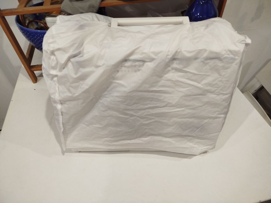 Máquina de costura jata