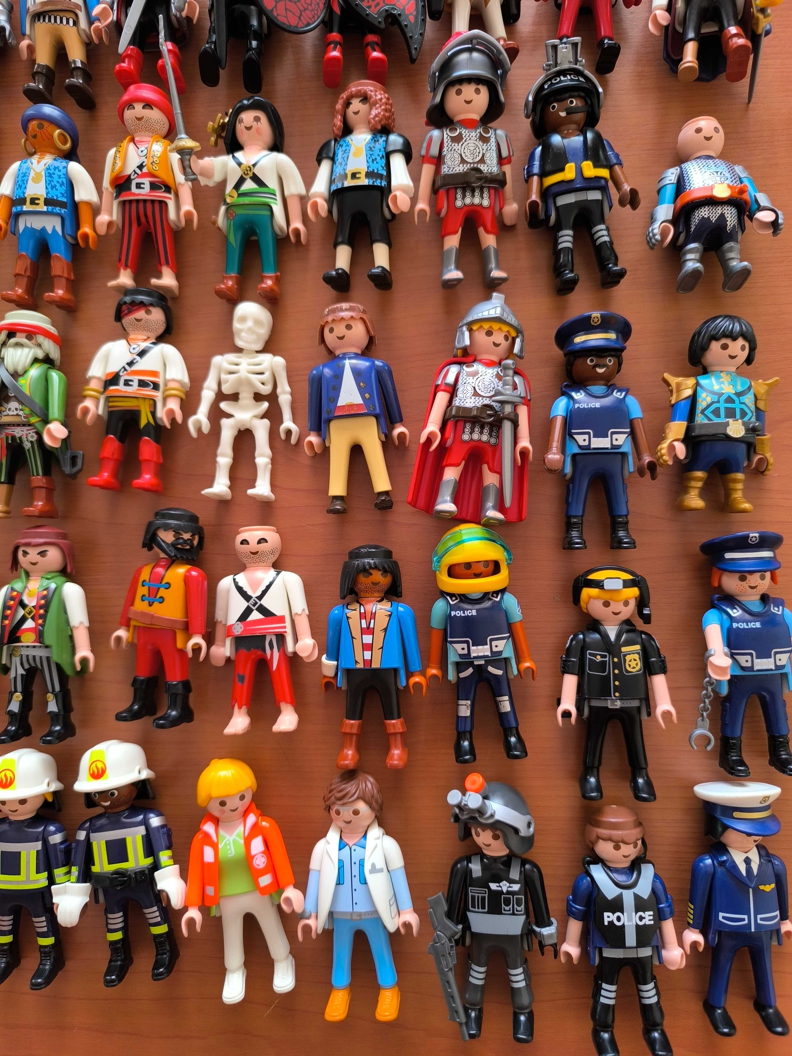 Playmobil 76 Figuras - 3€ Cada Figura - Lote 100€