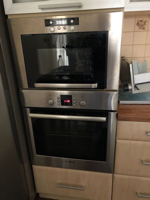 Mikrofala z piecykiem płytą elektryczą z pochłaniaczem