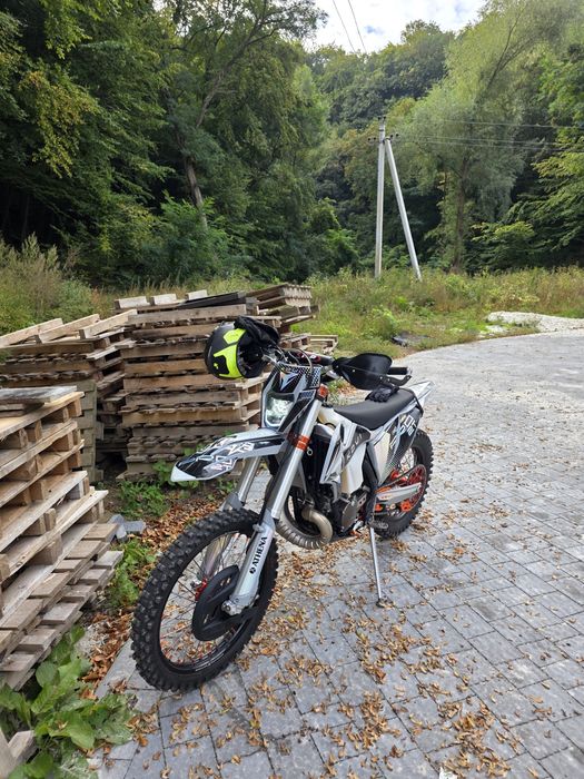 Продам кові 250 2т  стан9.5/10 2025р