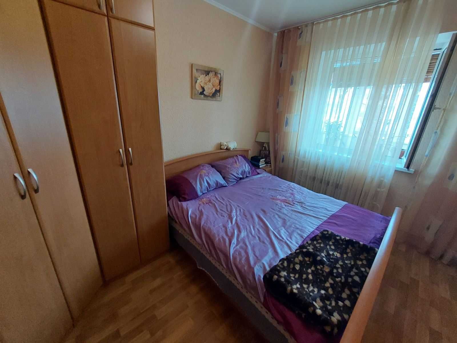 ПРОДАМ двокімнатну з ремонтом, лівий берег, 4-й мкрн  (Н)