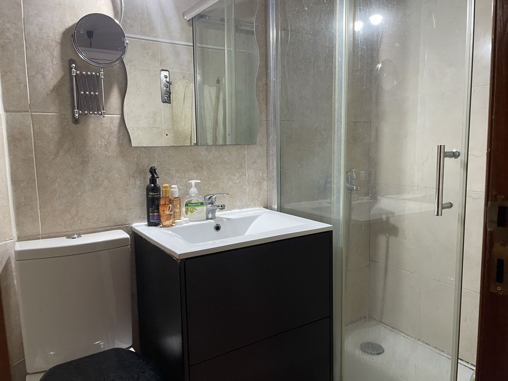 Quarto  para arrendar olivais