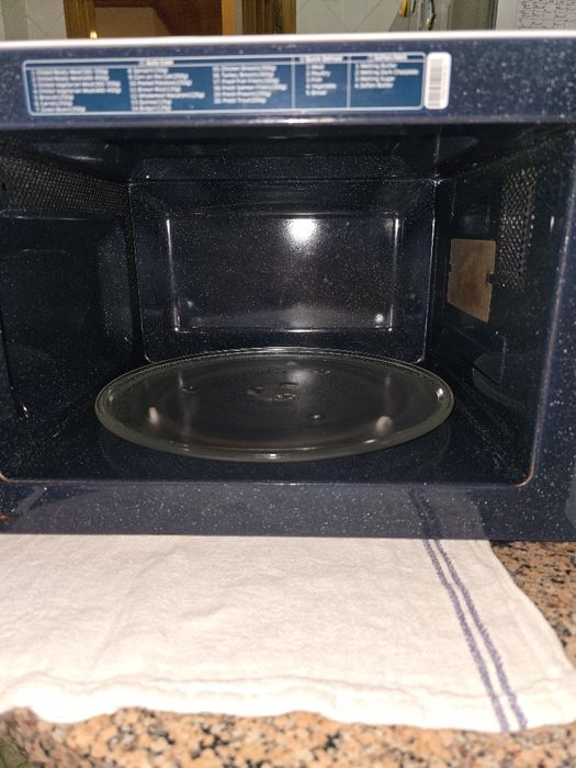 Micro-ondas Samsung 23L