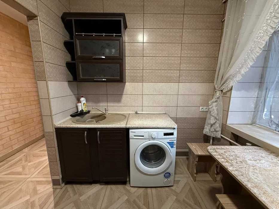 Двокімнатна квартира. Центр. Павленківський парк.