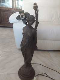 candeeiro estatueta em bronze