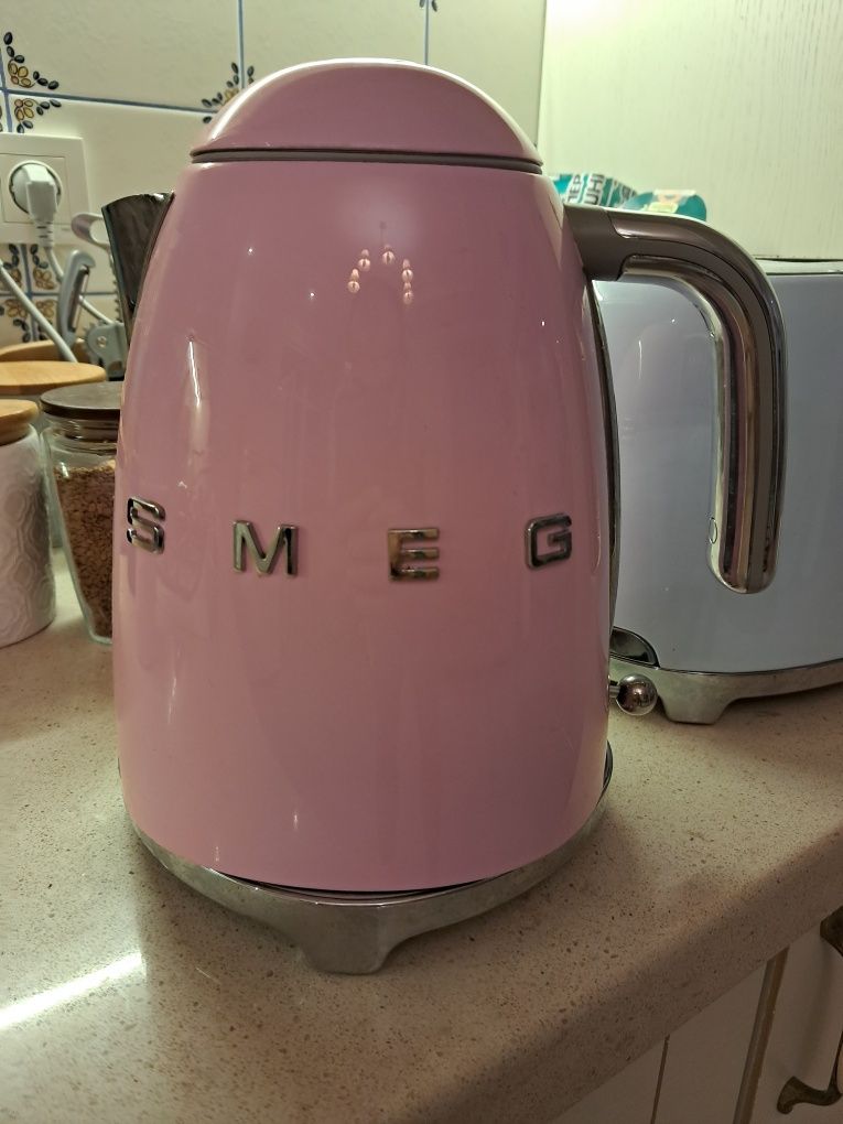 Деталь для чайника Smeg