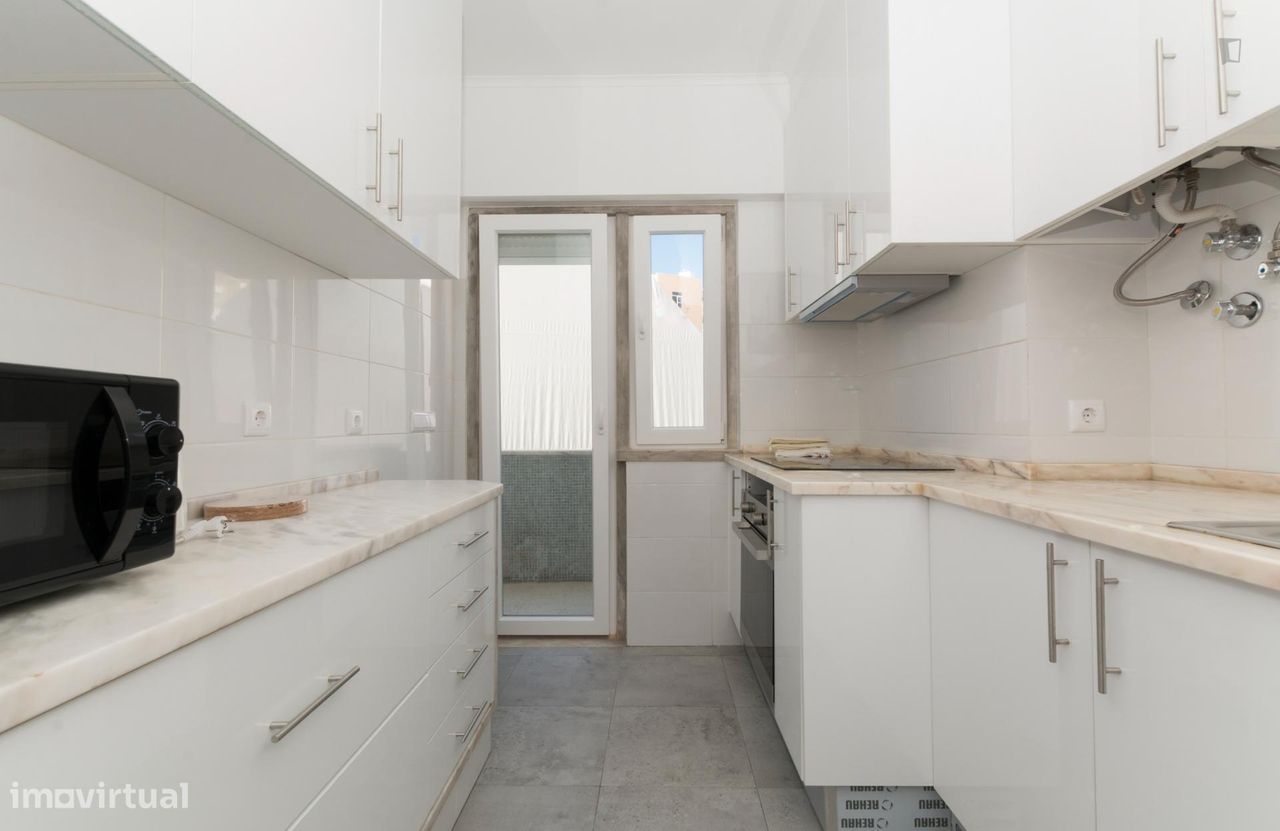 427246 - Quarto com cama de solteiro, com casa...