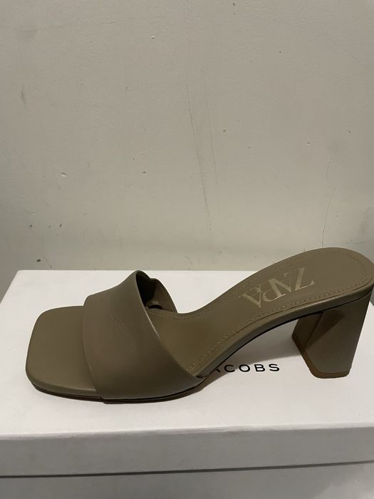 Босоножки шлепки Zara