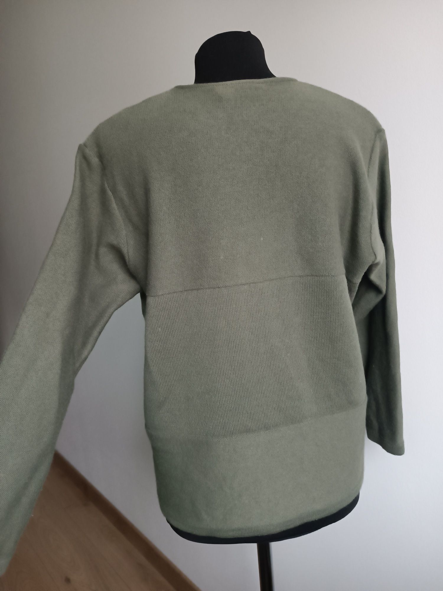 Niemiecki ciepły zielony sweterek butelkowa zieleń, khaki. L xl xxl