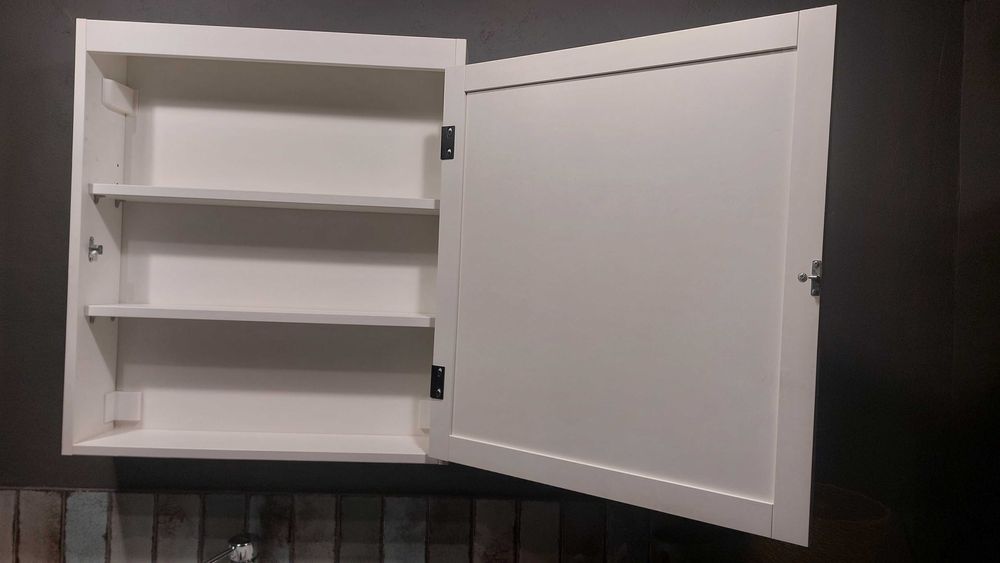 Szafka łazienkowa z lustrem, ścienna, IKEA, Biała