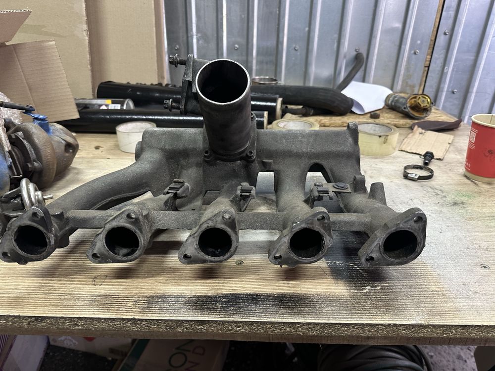 Коллектор впускной 2.9 TDI Mercedes Sprinter, Vario A6021411101