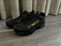 Na sprzedaż buty Nike tn