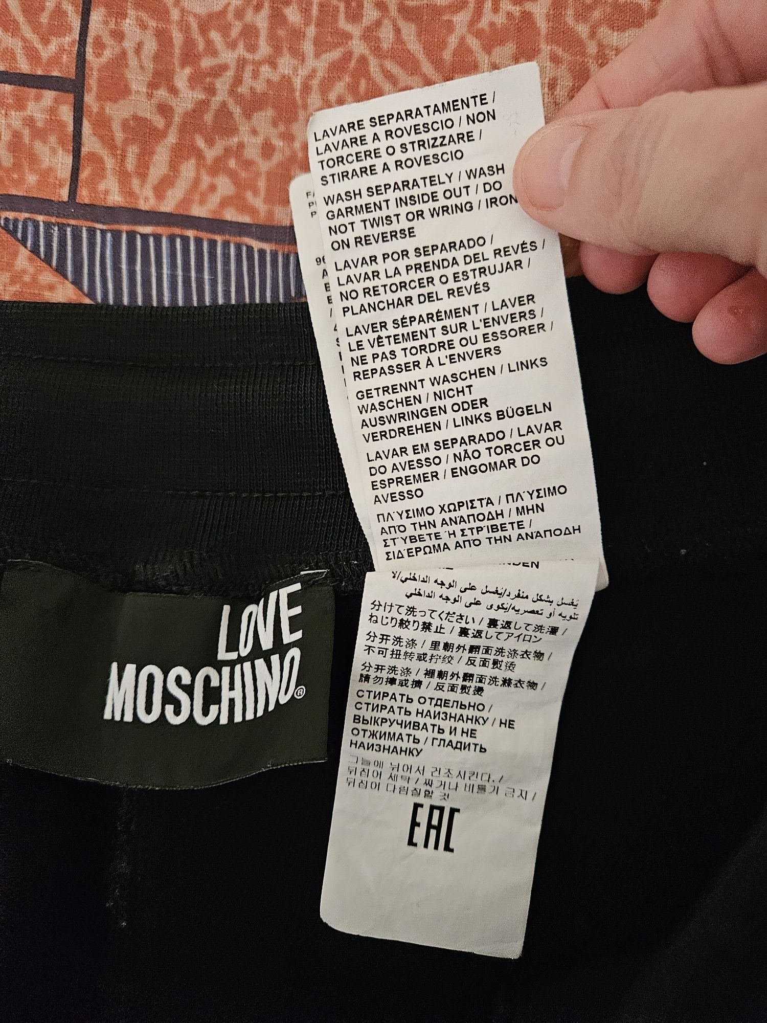 Оригинальные мужские шорты Moschino L