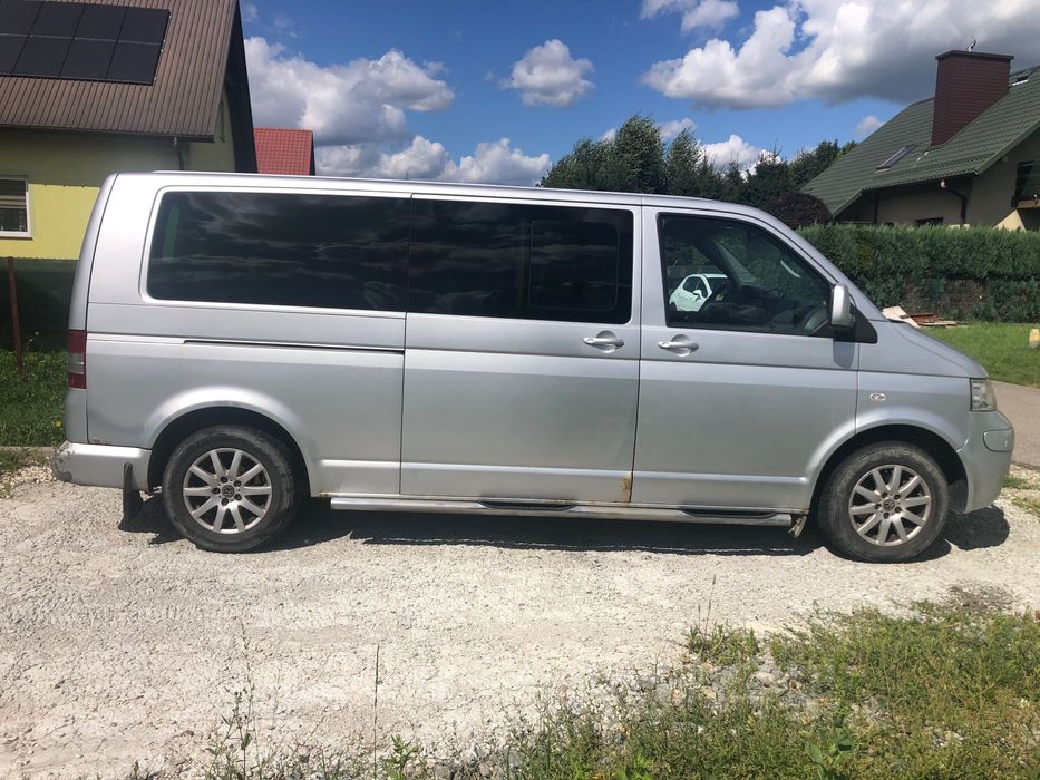 VW T5 Caravelle 2,5  uszkodzony silnik