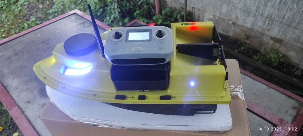 Кораблик для прикормки flytec Д19 GPS 
GPS на 99 точок