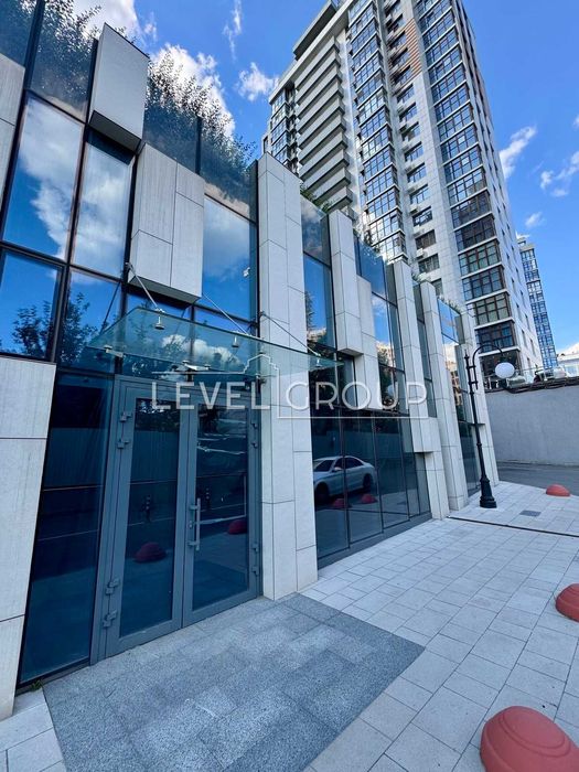 Продаж фасадного комерційного приміщення ЖК Новопечерські Липки.