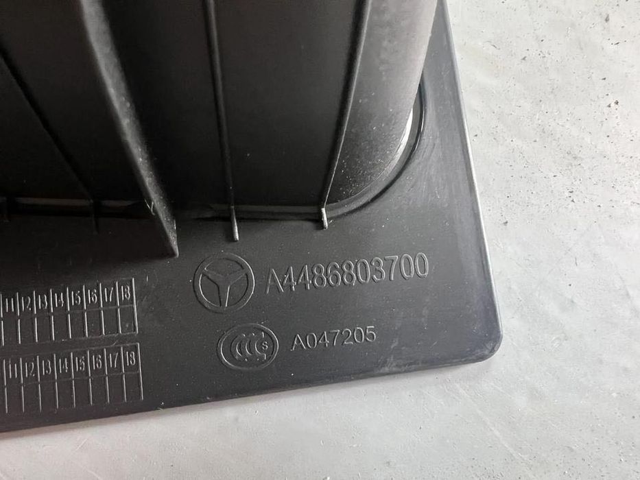 Nakładka osłona progowa próg przód prawy Mercedes Vito V klasa W447