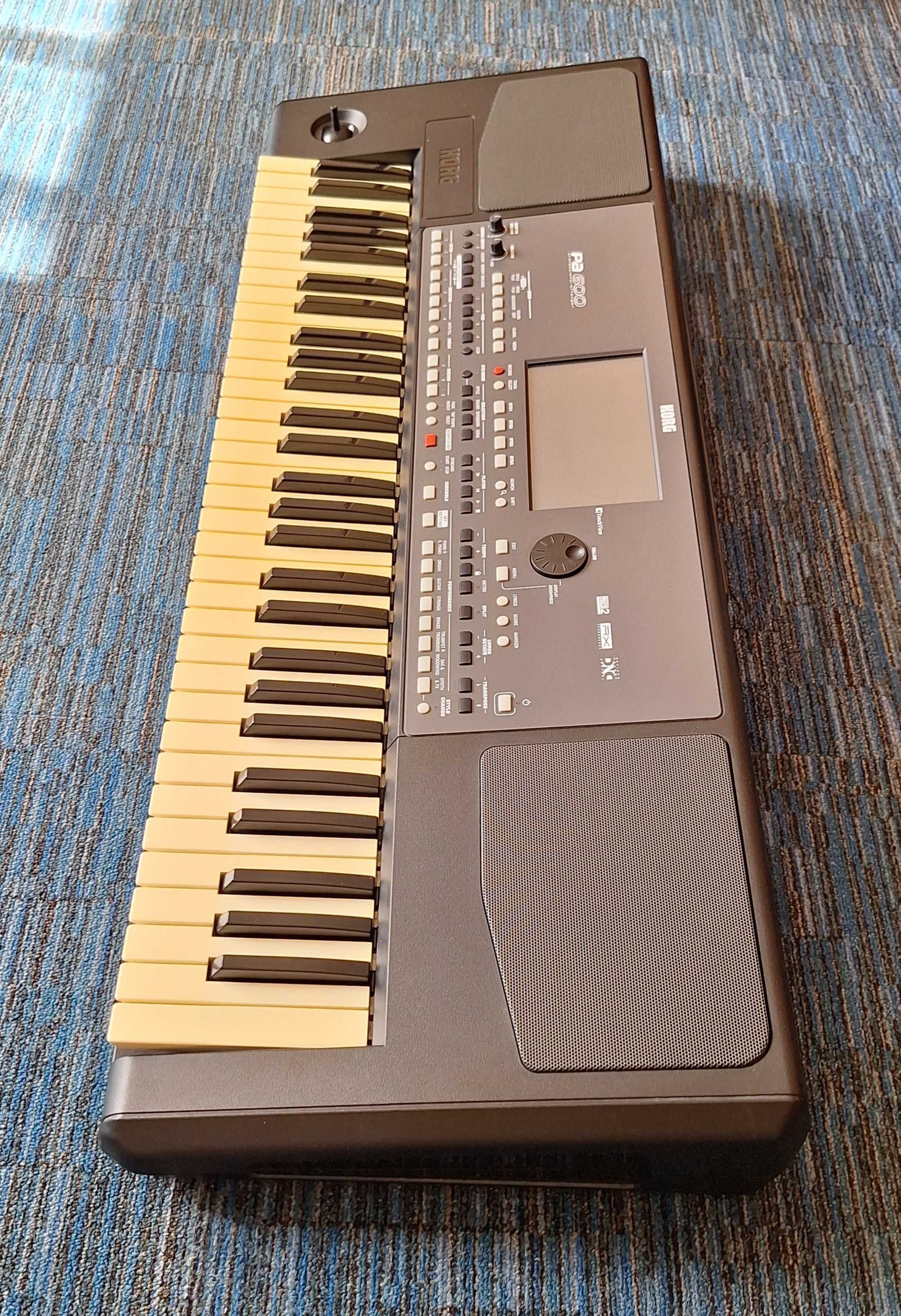 KORG PA 600 tanio