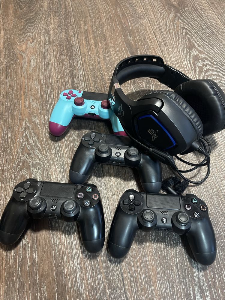 Продам PS4 PRO 1 Tb