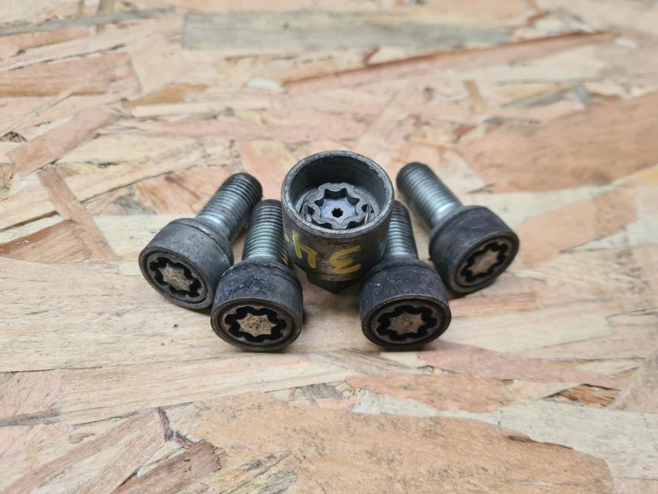 Parafuso anti-roubo AUDI A1 Sportback (8XA, 8XF)