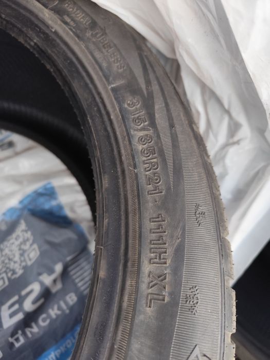 275 40 21 315 35 21 Grenlander IceHawke