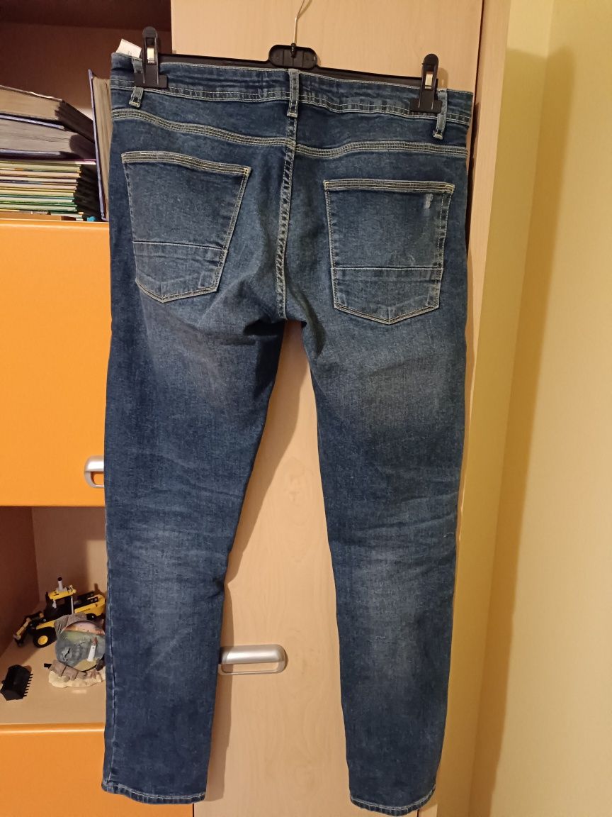 Spodnie jeans 87 32/32