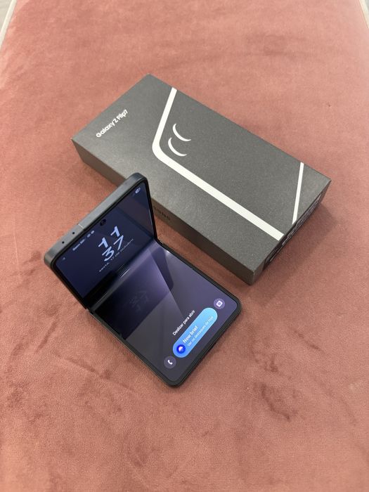 Samsung Z Flip 7 256GB