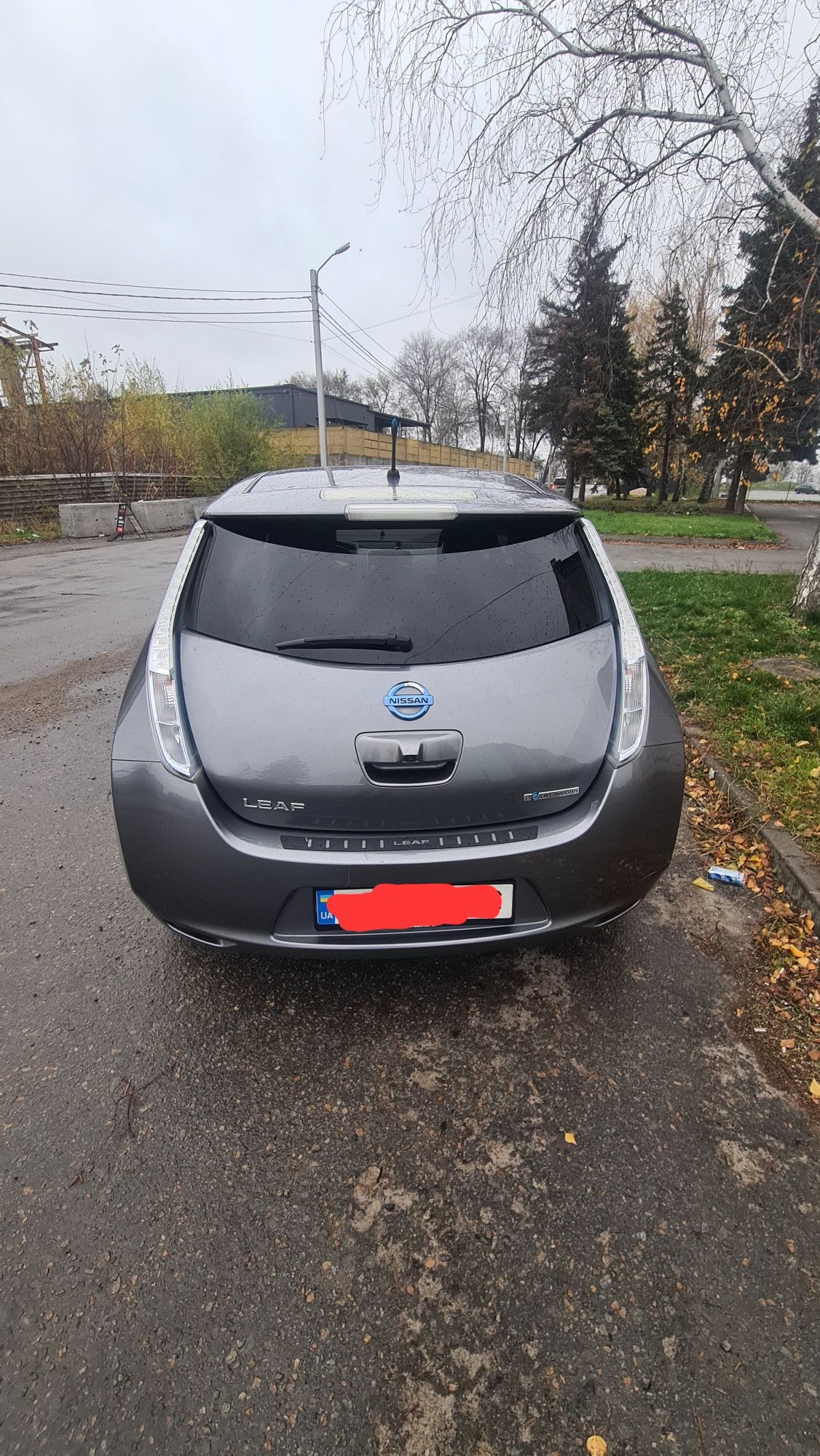 NISSAN LEAF 2013г. 24KW.