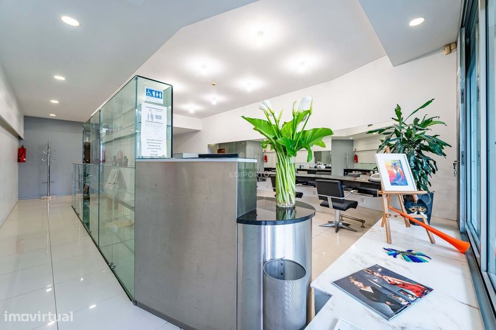 Cabeleireiro em zona Prime de Gaia, proximo do El Corte Inglês