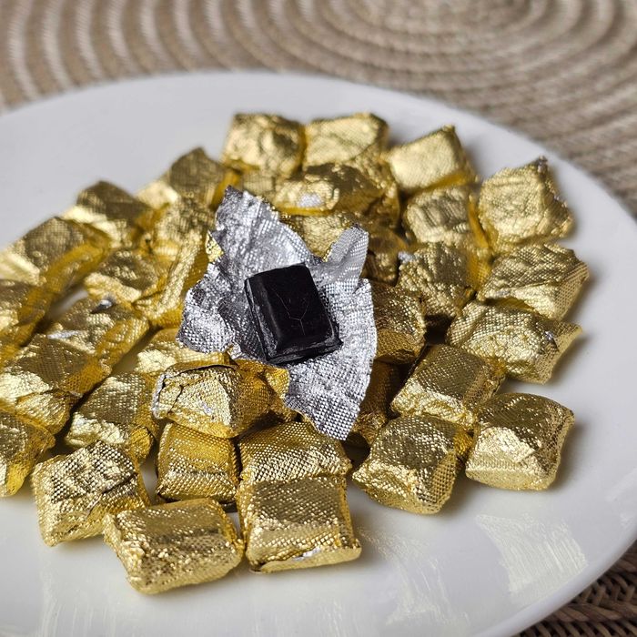 Смола шу пуэра 》в золотой фольге по 0,5г《 Китайский чай Ча Гао 50г