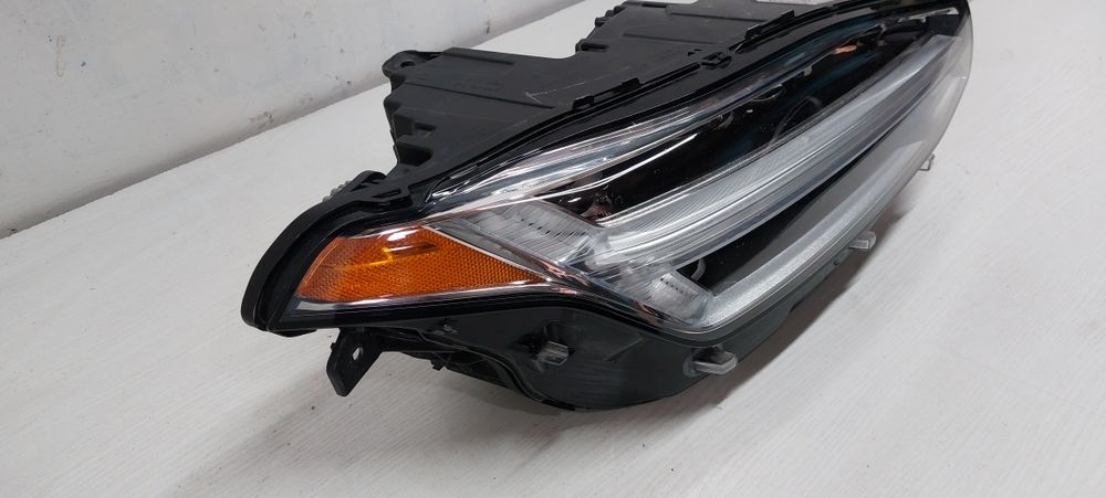 Volvo xc90 фара правая хс90 USA Америка