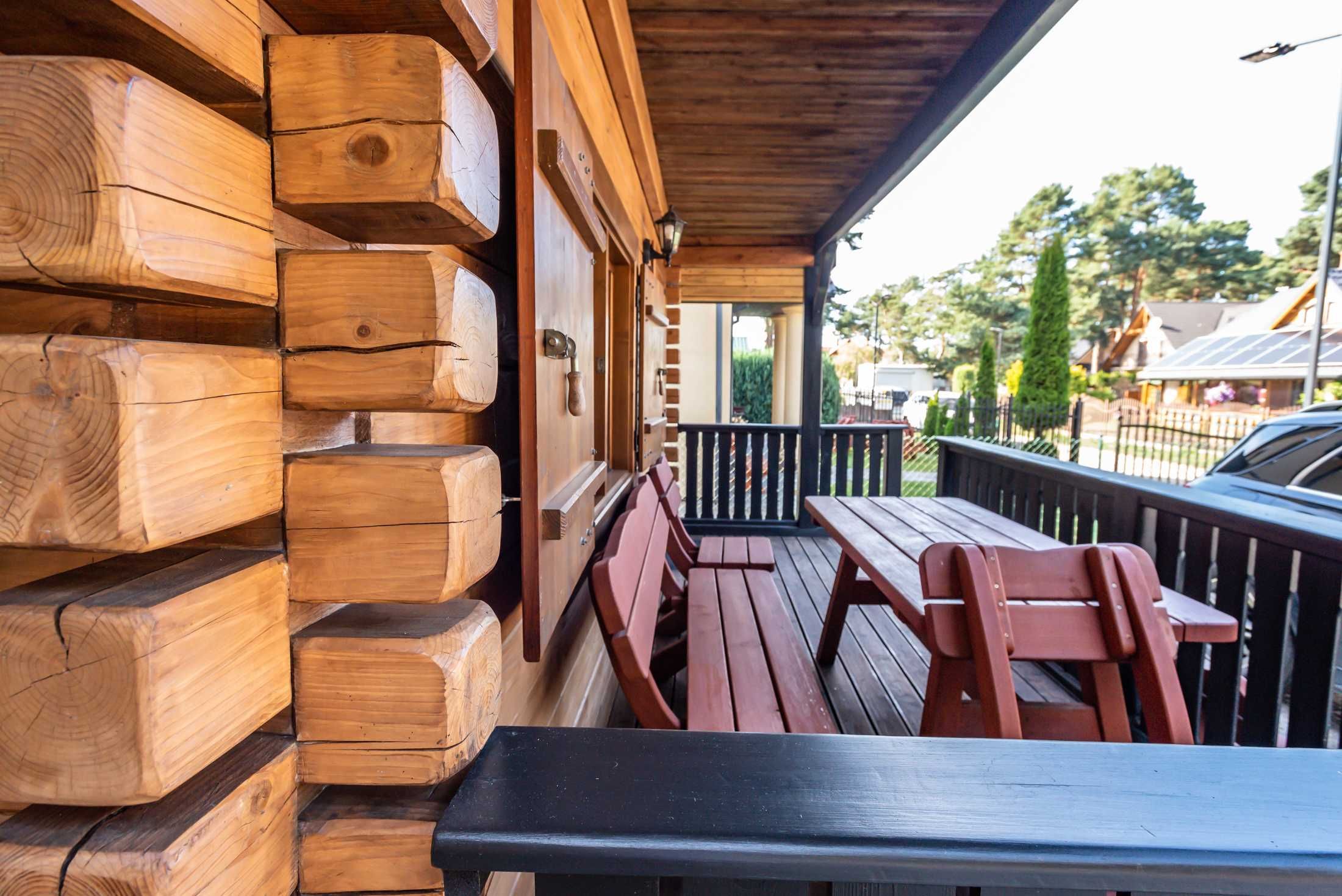 Domki z bali, pokoje gościnne Deluxe z klimatyzacją , balia z jacuzzi