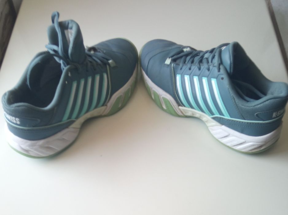 Кросівки чоловічі 37 розмір