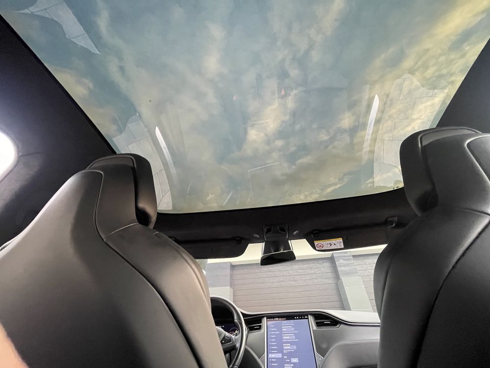 Tesla Model S 75D 2018 intel