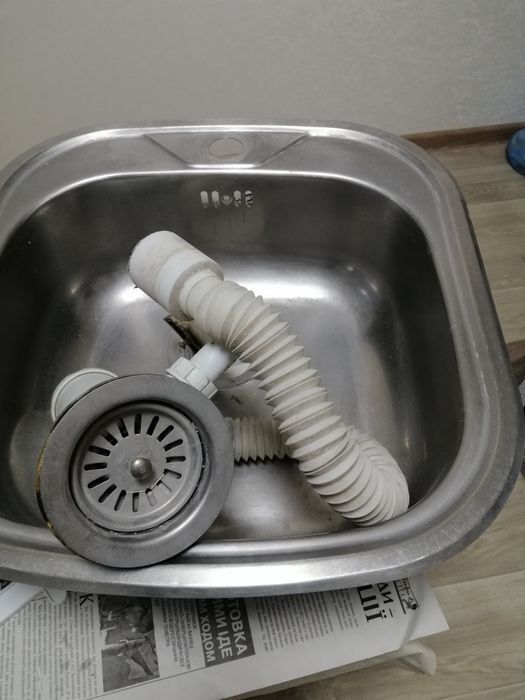 Продам мойку для кухни б/у.