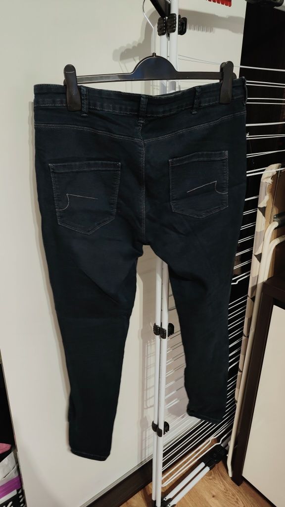 Spodnie jeansowe dżinsowe rurki skinny elastyczne dżinsy jeansy