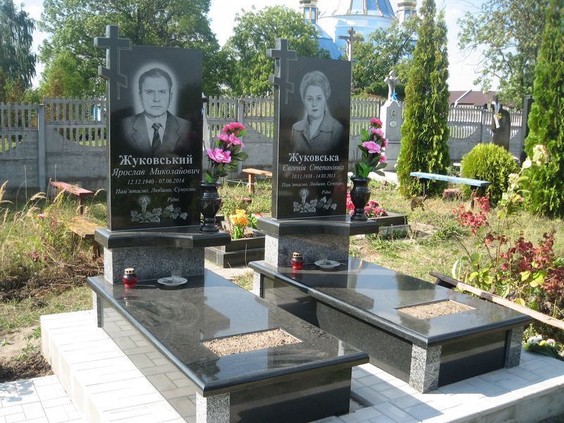 Памятники гранитные. Мемориальные комплексы.