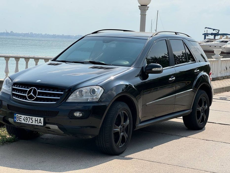 Mercedes-Benz ML 164