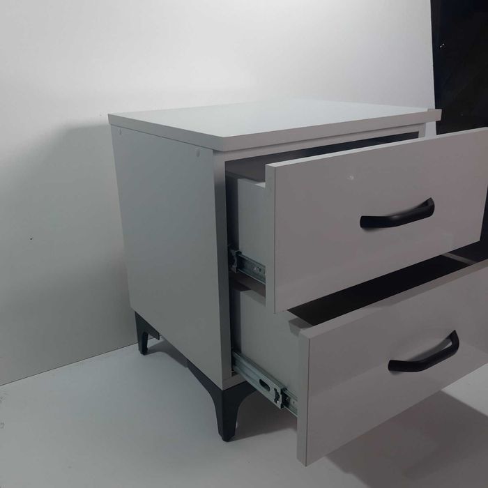 Комод та приліжкові тумби з ДСП нові