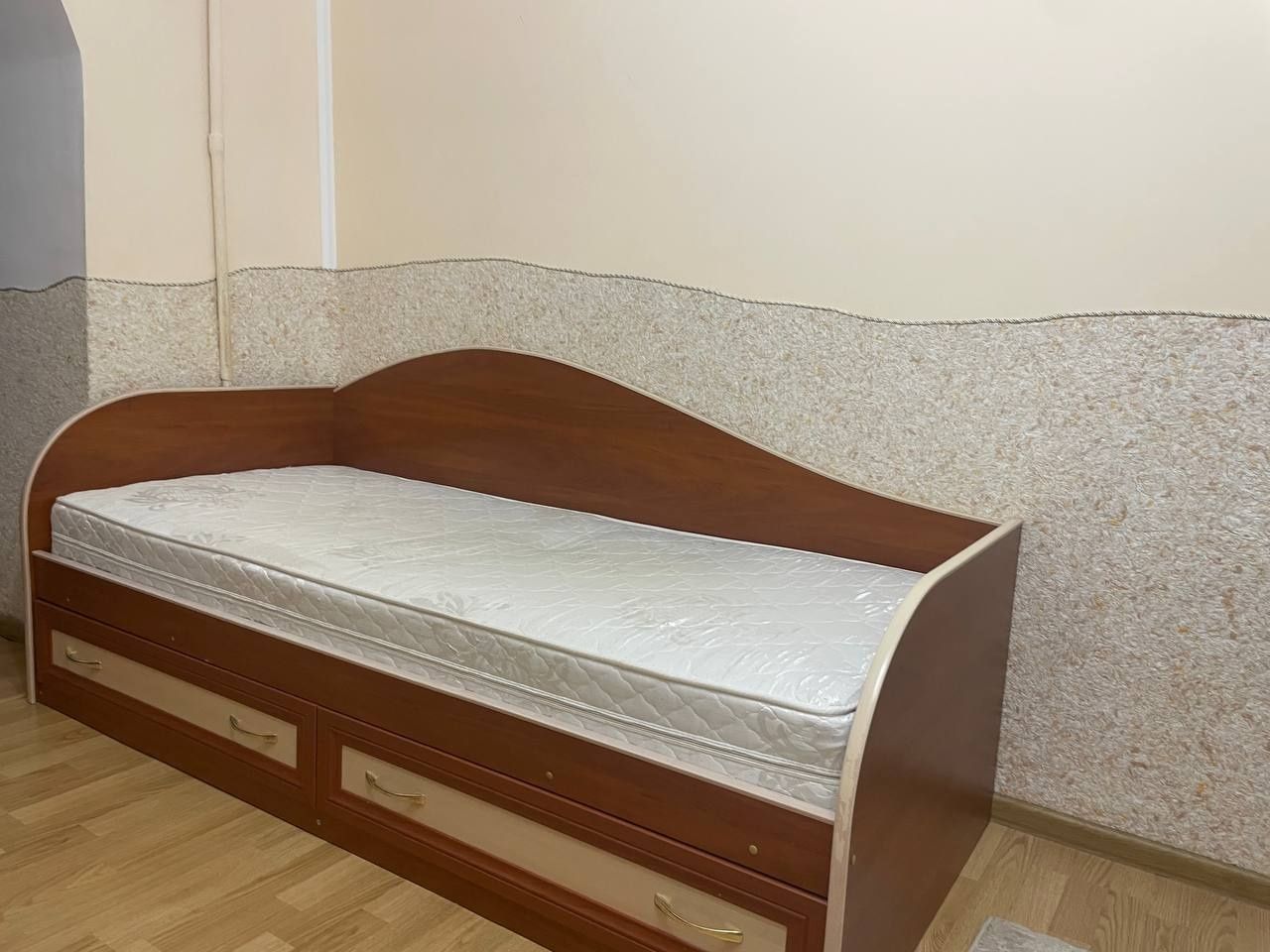 Комплект меблів для дитячої кімнати