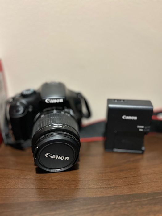 Máquina fotográfica Canon