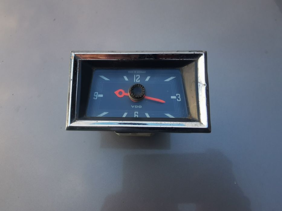 Zegarek elektryczny Mercedes Benz VDO