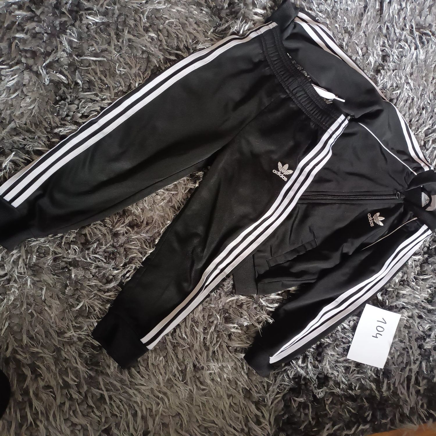 Dres adidas rozmiar 104