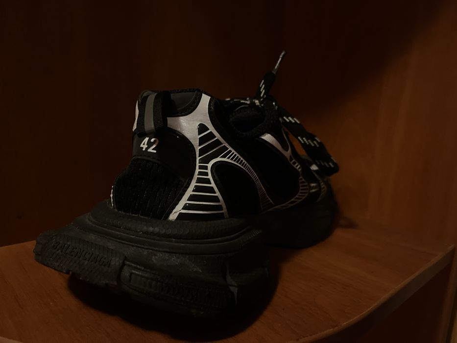 Продам Balenciaga 3xl легит